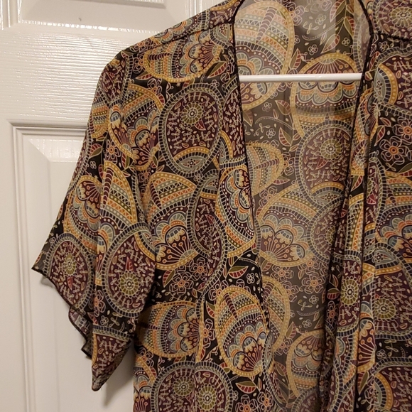 Lularoe Kimono Size Small - Picture 2 of 4